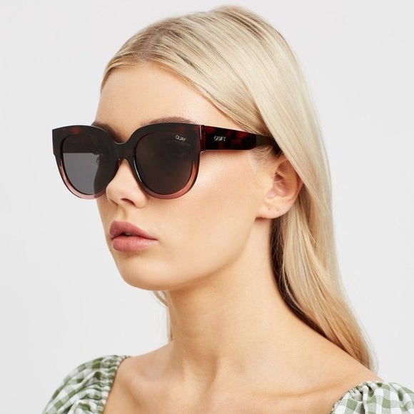 Quay x J.Lo Limelight Sunglasses (Tort/Pk) - Picture 2 of 6